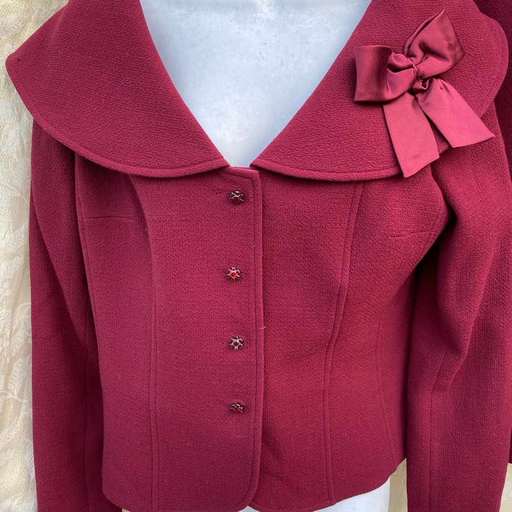 Vintage Kay Unger New York 
2-piece skirt set Size 10
100% wool - Lined - Picture 12 of 13
